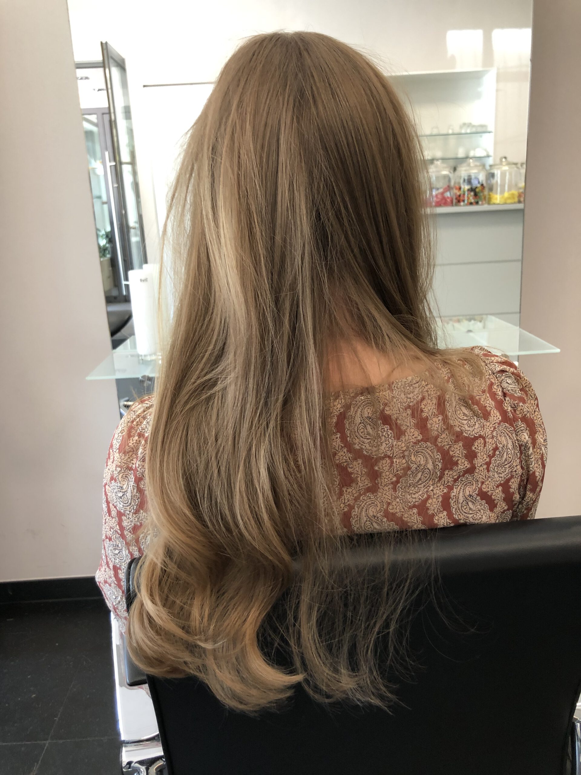 vrouwelijke kapper arnhem